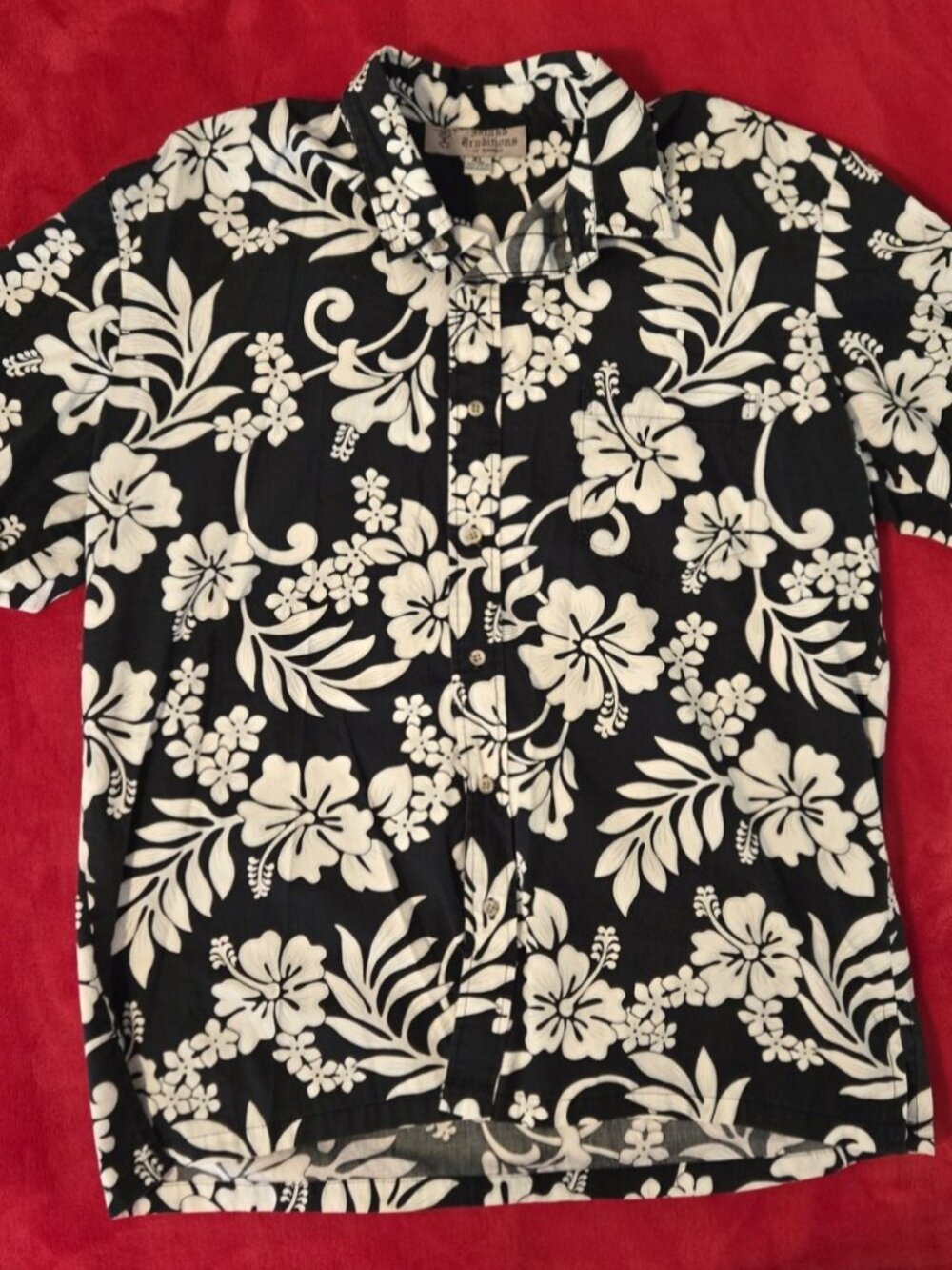ISLAND TRADITIONS OF HAWAII Button-Up Black & White Hawaiian Shirt Aloha Size XL